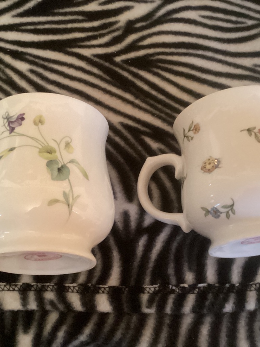 Patisserie House Floral Footed Coffee Mug with Butterflies & Bees Set of 2